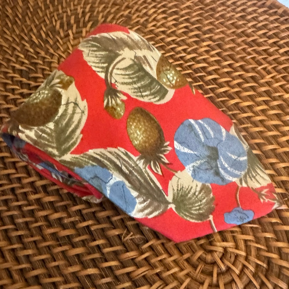 Vintage 80s Halston III Mens Tie Tropical Floral 100% Silk Made in USA 4"